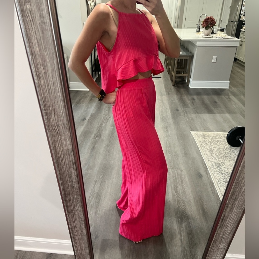 Two-piece pant set